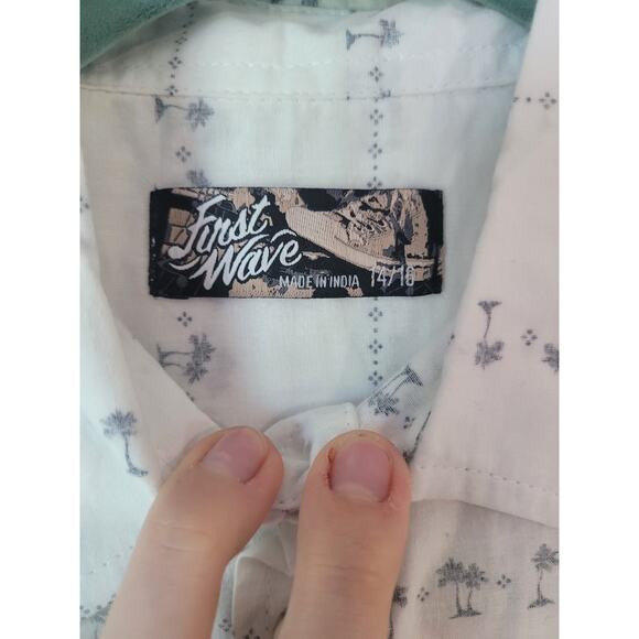 First Wave Boys XL 14/16 Palm Tree Button Down Shirt White Gray Casual Summer - Picture 4 of 8